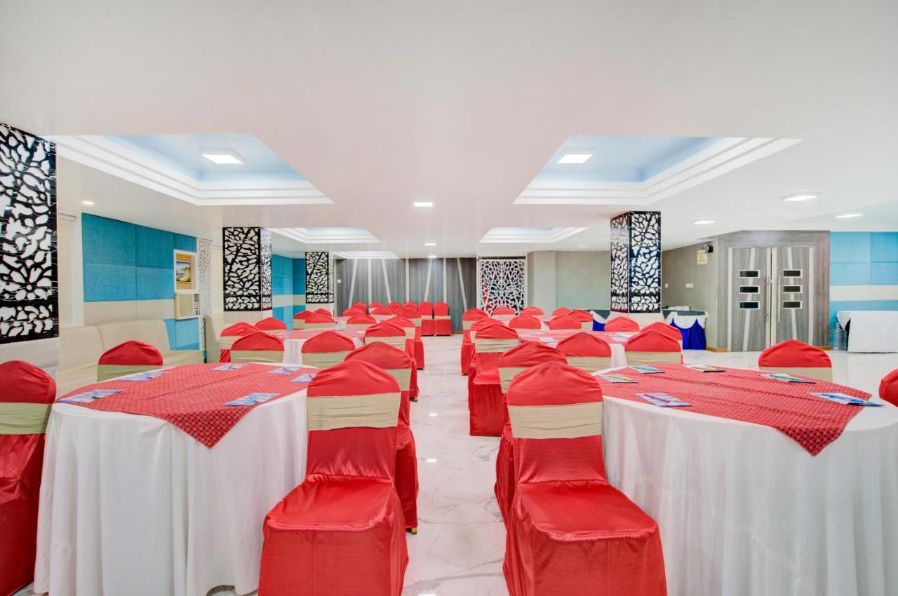 Hotel Mahadev Palace Диогар Екстериор снимка