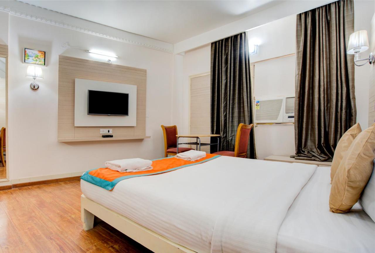 Hotel Mahadev Palace Диогар Екстериор снимка