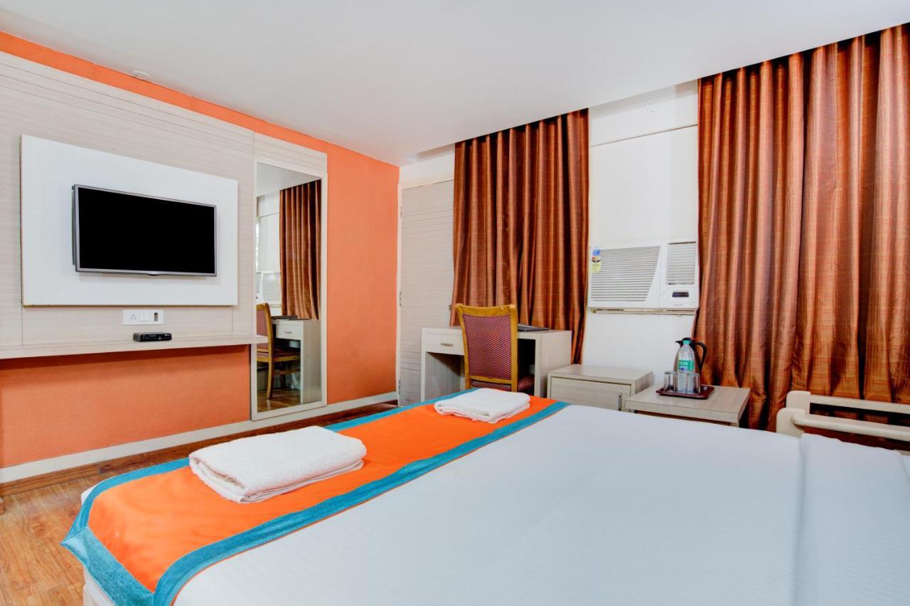 Hotel Mahadev Palace Диогар Екстериор снимка
