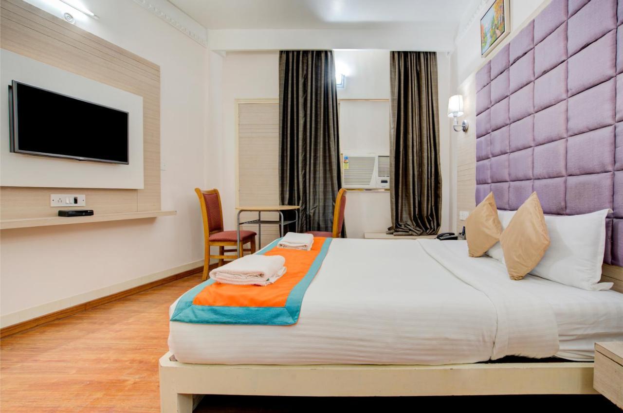 Hotel Mahadev Palace Диогар Екстериор снимка