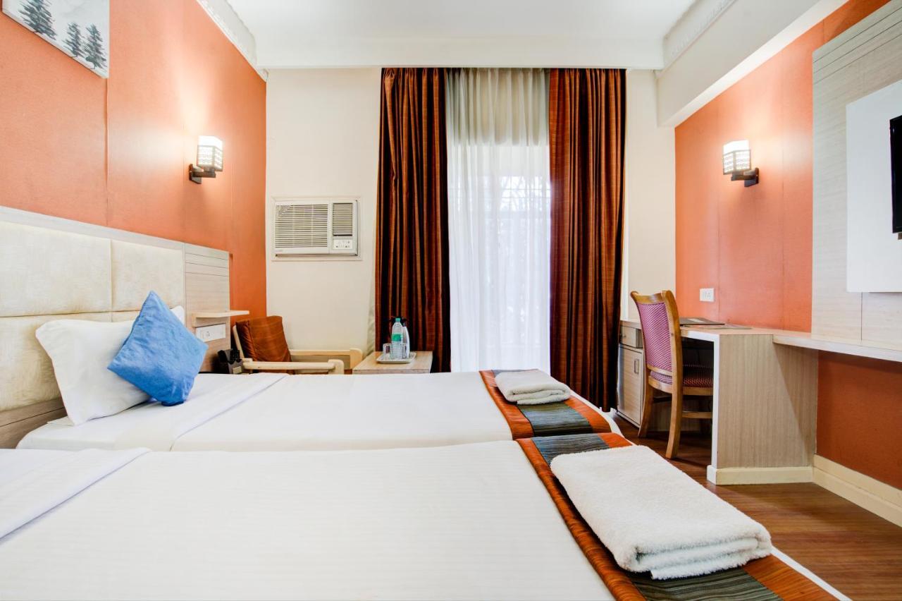 Hotel Mahadev Palace Диогар Екстериор снимка