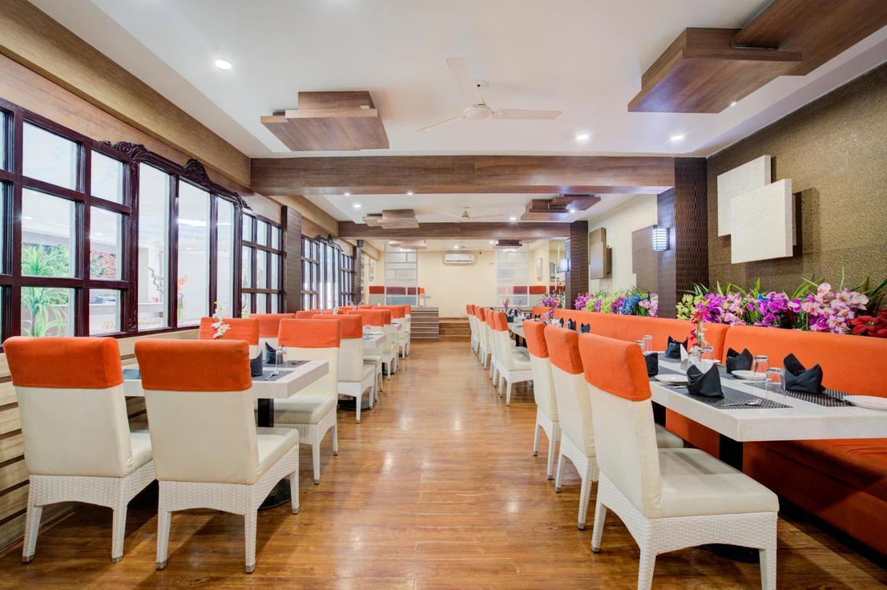 Hotel Mahadev Palace Диогар Екстериор снимка